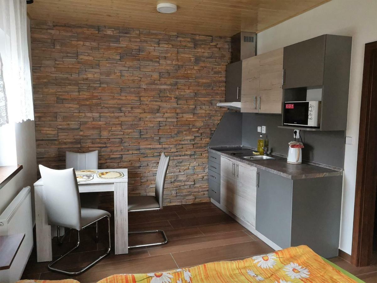 Apartmány Nad řekou Svoboda nad Úpou Esterno foto
